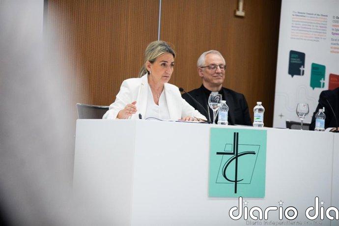 La ministra Tolón apuesta por colaborar con los Obispos para "mejorar de forma conjunta el sistema educativo"