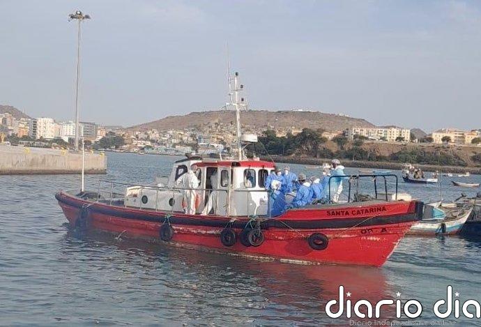 La OMS confirma que 3 pasajeros sospechosos de hantavirus ya han sido evacuados del crucero y se dirigen a Países Bajos