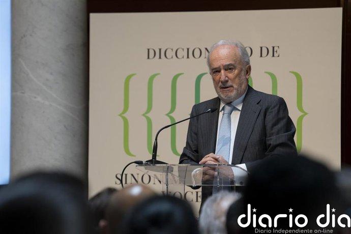 La RAE recoge por primera vez en un diccionario 255.000 sinónimos y 20.000 antónimos