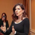 La republicana Nancy Mace propone impedir a estadounidenses naturalizados servir en el Congreso