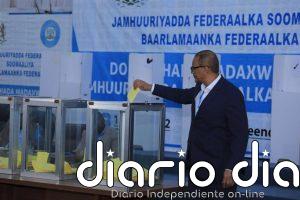 La Unión Africana ruega al Gobierno somalí y a la oposición que vuelvan a negociar para evitar un colapso político