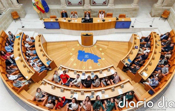 Las aulas riojanas escriben el futuro de la Unión Europea: "La democracia es un valor que se defiende"