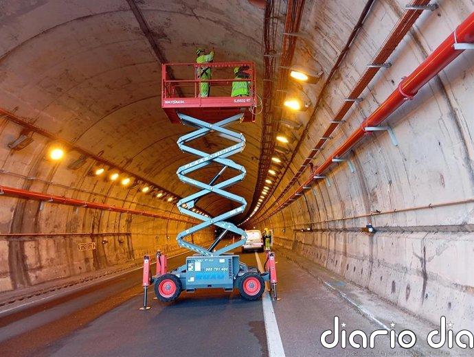 Las obras en el túnel de Fabares, en la A-64, obligan a cerrar el tubo en sentido Villaviciosa
