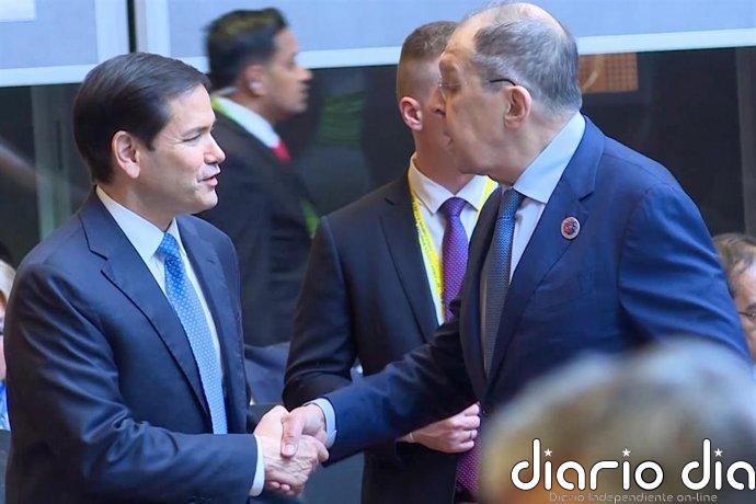 Lavrov insta a Rubio a evacuar a los diplomáticos de EEUU de Kiev