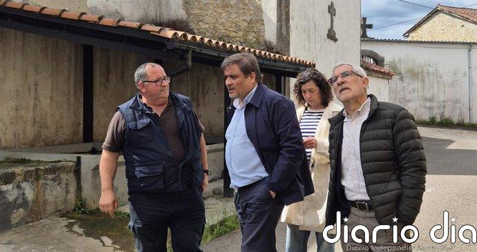 Llamazares reclama al Ayuntamiento mantenimiento y desbroces en la zona de Lloriana