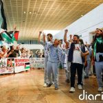 Los activistas de la Flotilla acusan a Israel de "malos tratos" a su llegada a Barcelona