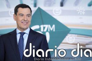 Los cinco candidatos llegan a la sede del debate de la RTVA por el 17M con una concentración reivindicativa en la puerta