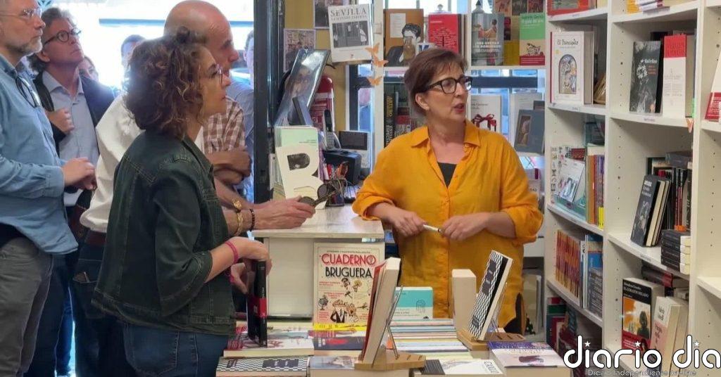 María Jesús Montero dedica la jornada de reflexión a su familia, amigos y la lectura con optimismo ante la cita electoral