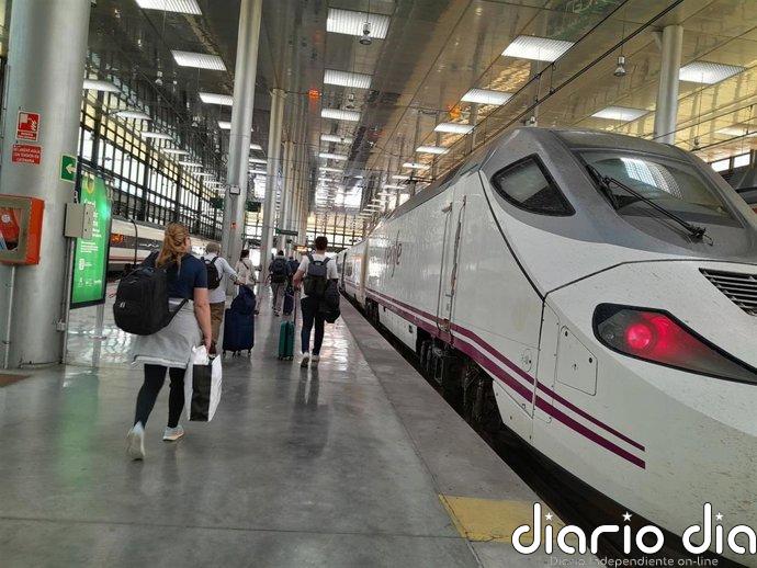 Más de 1.850 personas se presentan a los exámenes de acceso a 360 plazas de operadores de talleres de Renfe