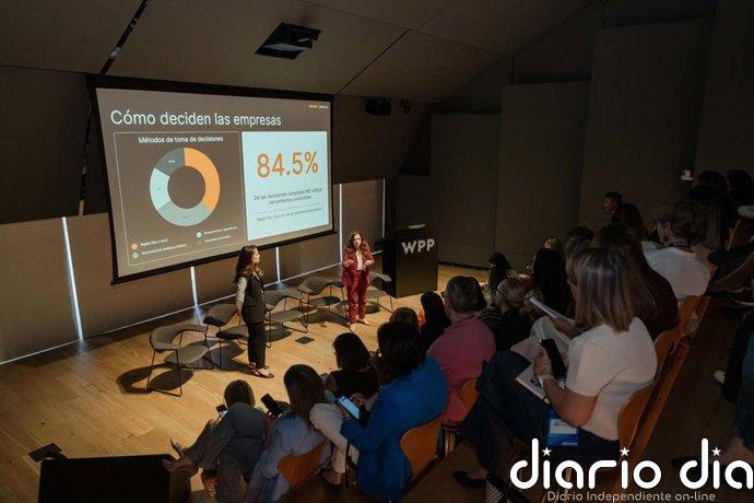 Más de 150 directivas y expertas se reúnen en Madrid en la VI edición de IA en Femenino
