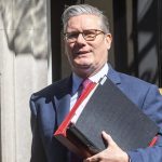 Más de 70 diputados laboristas piden la dimisión de Starmer