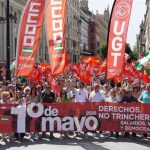 Más de 8.000 personas se manifiestan en Sevilla junto a CCOO y UGT a exigir subidas salariales y derecho a la vivienda
