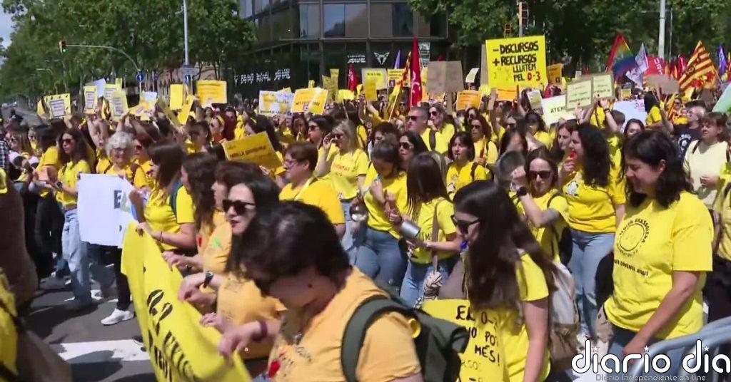 Miles de educadores de 0 a 3 años salen a las calles en su primera huelga general de la historia