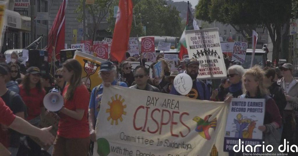 Miles de personas participan en las protestas del Primero de Mayo en San Francisco