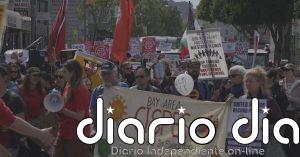 Miles de personas participan en las protestas del Primero de Mayo en San Francisco