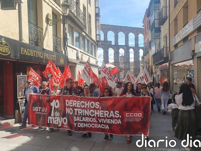 Miles de personas salen a la calle en ciudades de CyL y advierten de "retroceso de derechos" con PP y Vox