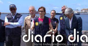 Mónica García señala que el mecanismo de desembarco está funcionando "con toda normalidad"