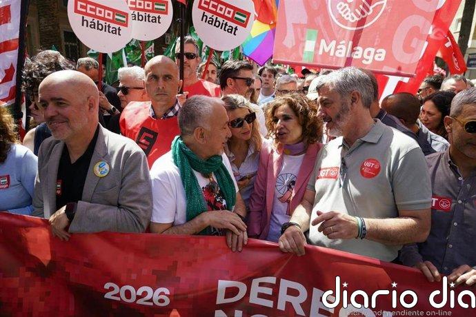 Montero promete un programa de primera experiencia profesional y anima a la movilización por el 1 de mayo y el 17M