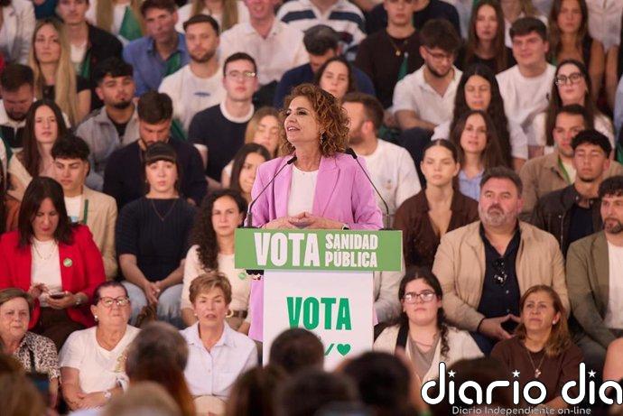 Montero rechaza equiparar "un caso" de 2011 con el fallo de cribados con "más de 2.700" afectadas: "Nada que ver"