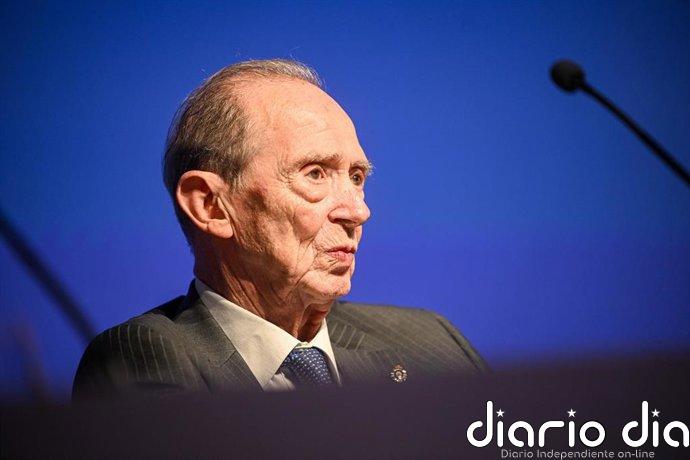 Muere el académico y exdirector de la RAE José Manuel Blecua