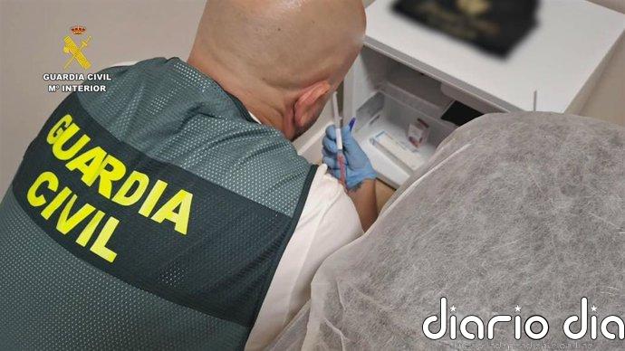 Nueve detenidos y 10.000 dosis de bótox intervenidas en siete operaciones contra clínicas clandestinas