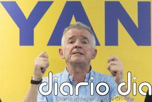 O'Leary (Ryanair) pide prohibir la venta de alcohol por la mañana en los aeropuertos y limitar el consumo