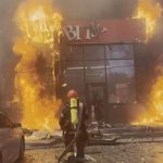 Once ucranianos resultan heridos tras un ataque ruso a un barrio residencial de Odesa