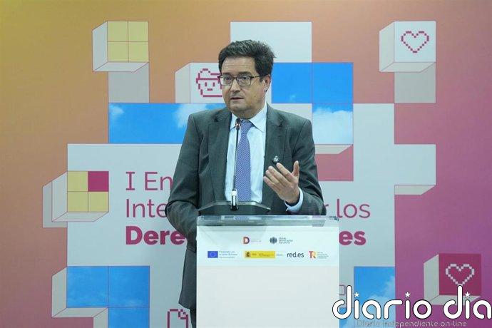 Óscar López: A Ayuso no le preocupaba su seguridad cuando tomaba "mojitos en la Riviera Maya"