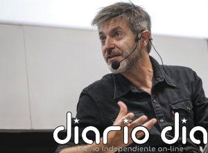 Paco Roca reflexiona sobre las relaciones de pareja y el final del amor en 'El viaje', su nuevo cómic