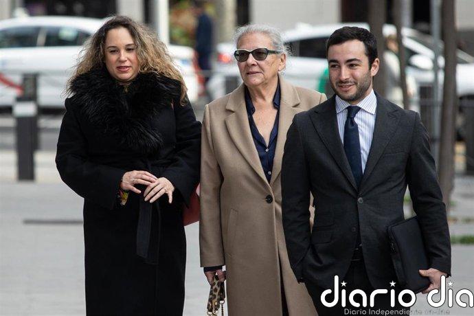 Pedraz sospecha que se ofreció 50.000 euros a la empresaria que dijo llevar 90.000 a Ferraz para cambiar su versión