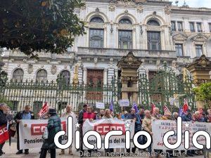 Pensionistas denuncian las "insuficiencias del sistema de atención a la dependencia" y exigen más financiación