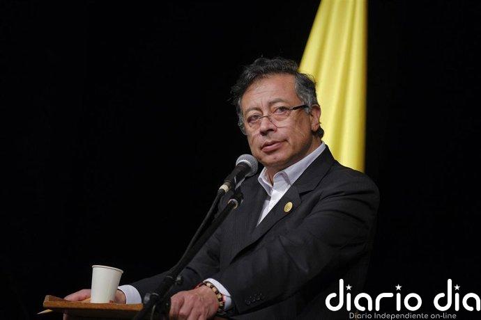 Petro afirma que no autorizó la suspensión de las órdenes de captura de los líderes del Clan del Golfo