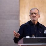 Pezeshkian defiende que diálogo no es rendición mientras Trump asegura no estar "dispuesto" a hacer concesiones