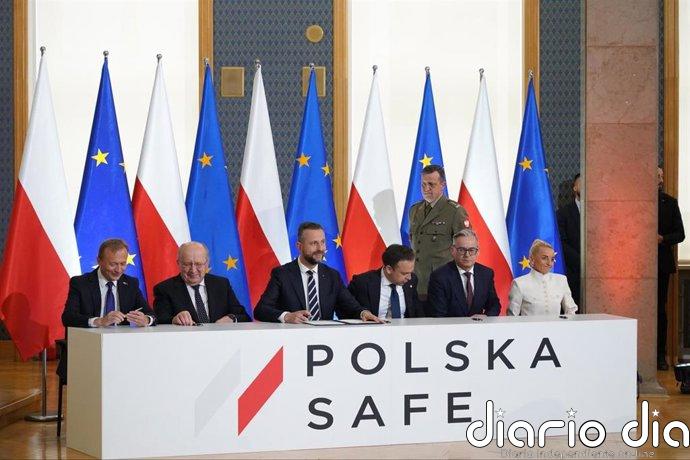 Polonia se convierte en el primer país en firmar un préstamo SAFE de la UE, con 43.700 millones para defensa