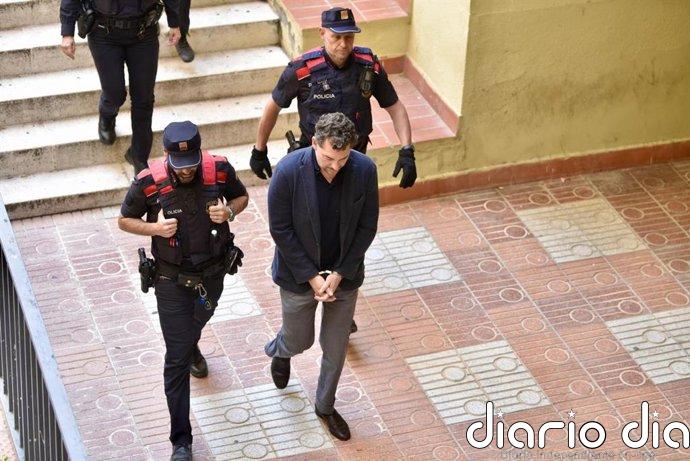 Prisión provisional bajo fianza para Jonathan Andic tras declarar por la muerte de su padre