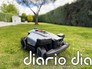Probamos el robot cortacésped RockMow Z1 LiDAR: una bestia 4x4 pensada para jardines grandes y complicados