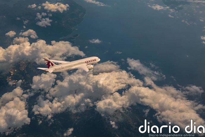 Qatar Airways continúa con la recuperación de su red en Oriente y vuelve a operar en Abu Dabi