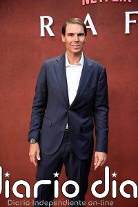 Rafa Nadal, arropado por Mery Perelló, su hijo Rafa y numerosos amigos en el estreno del documental de su vida