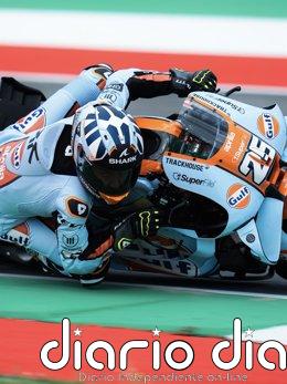 Raúl Fernández resiste a Jorge Martín en la esprint del Mugello