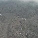 Recuperan el cuerpo de una de las tres personas desaparecidas tras la erupción del volcán Dukono en Indonesia