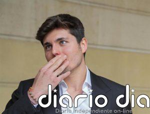 Renfe denuncia a Vito Quiles por estafa: sacaba billete sólo para medio recorrido y usaba salas VIP sin permiso