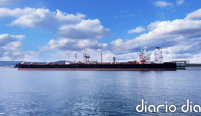 Repsol recibe el primer petrolero de Venezuela como pago por el gas que produce en el país caribeño