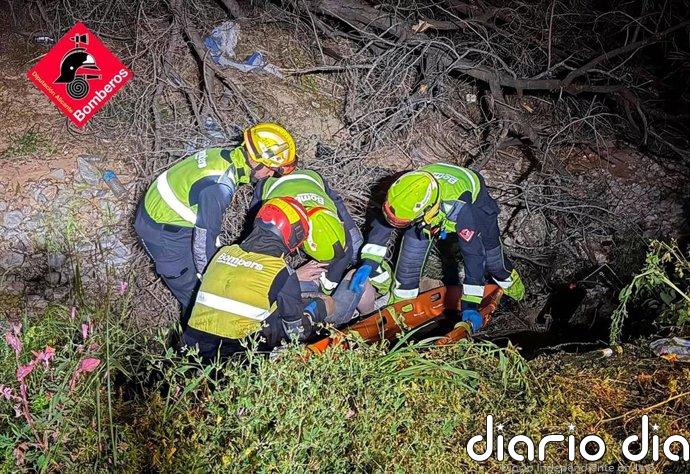 Rescatados un hombre y un perro en las proximidades de las Coves de Canelobre