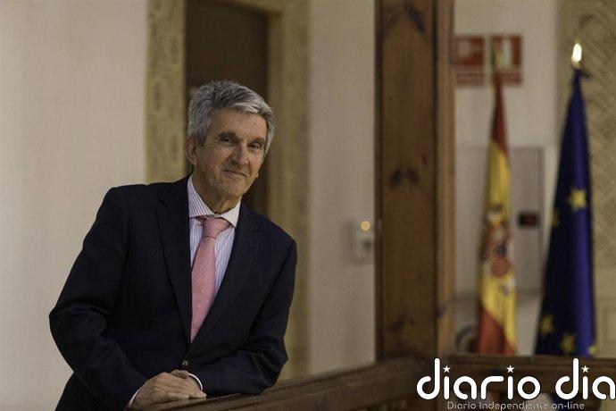 Sabrido ve a Pedro Sánchez como "un socialista rebelde e inconformista": "Merece la atención de los jóvenes"