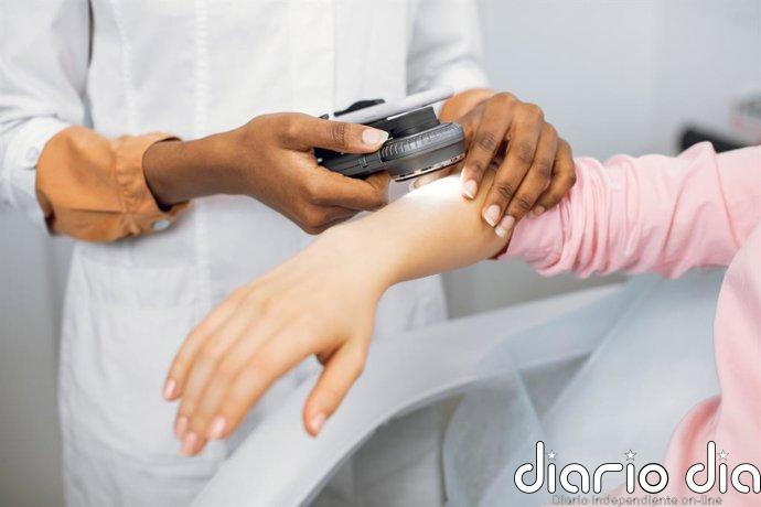 Salud recomienda la autoexploración frecuente para la prevenir el melanoma y otros tipos de cáncer de piel