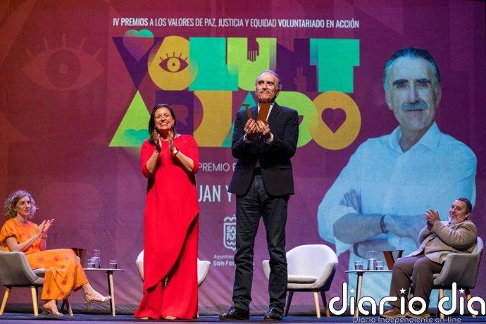 San Fernando (Cádiz) reconoce la labor solidaria y el compromiso social de Juan y Medio, ProLibertas y TDAH San Fernando