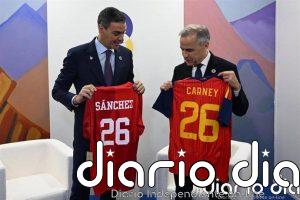 Sánchez se reúne en Armenia con el canadiense Carney en plena amenaza de Trump de retirar tropas de Europa