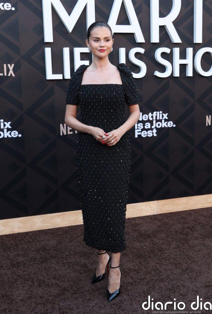 Selena Gómez confirma el regreso del glamour atemporal con un vestido joya de Carolina Herrera