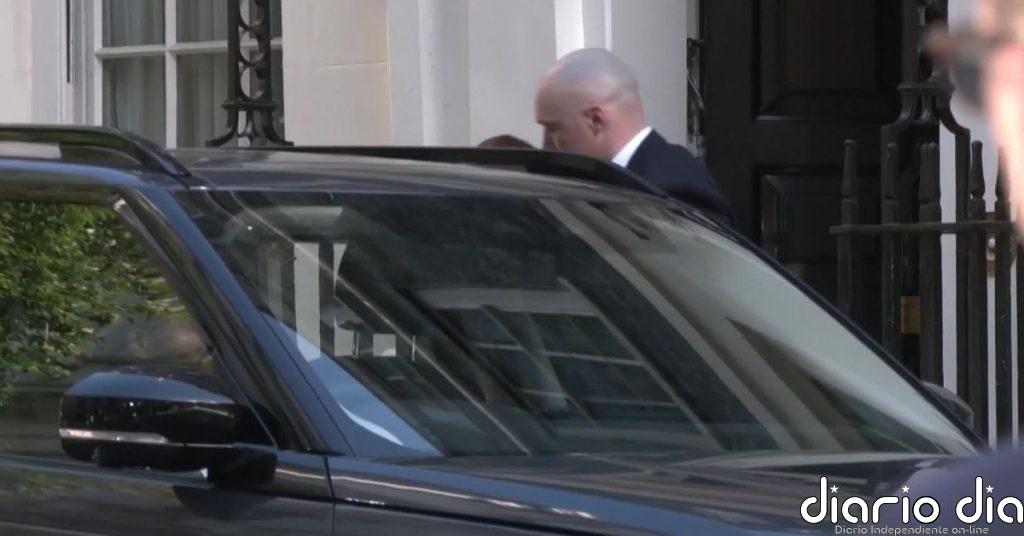 Starmer reúne a su gobierno en Downing Street con la posible dimisión en el centro del debate