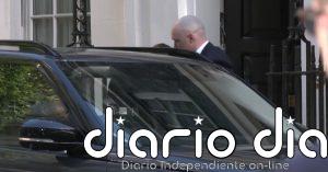 Starmer reúne a su gobierno en Downing Street con la posible dimisión en el centro del debate